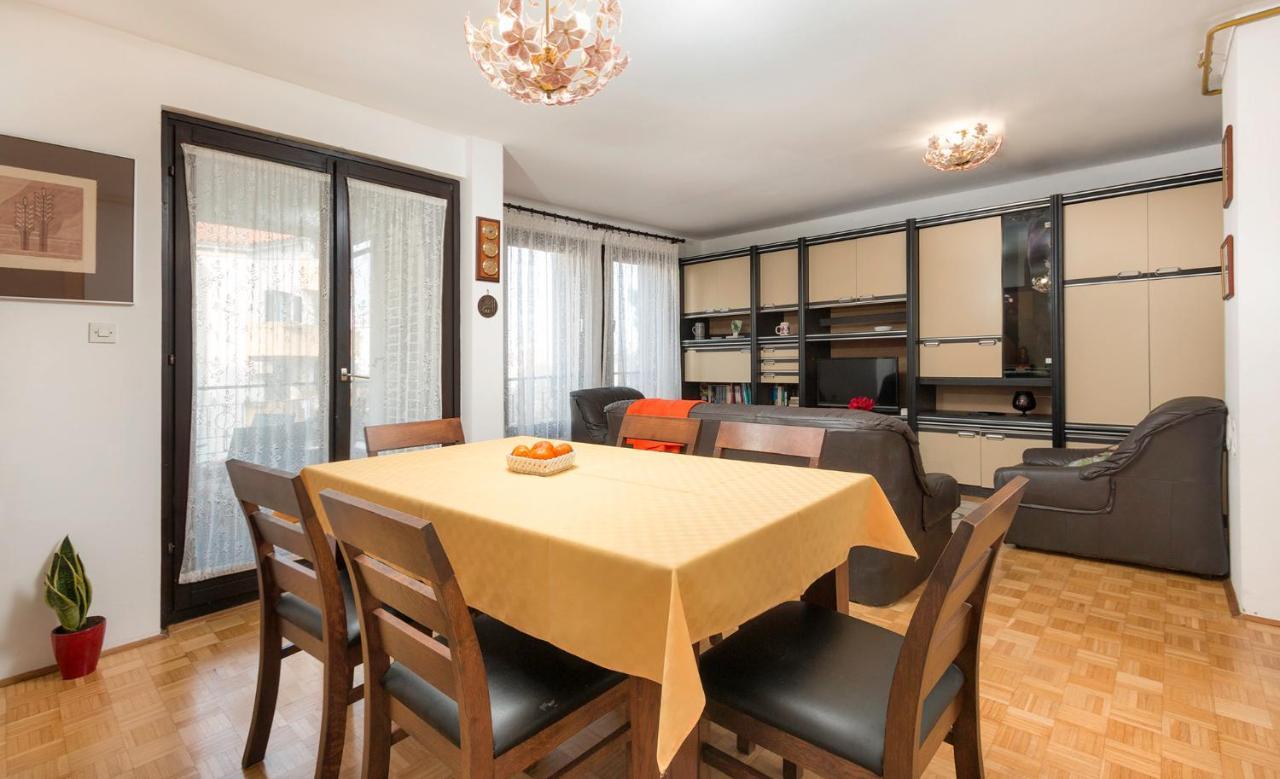 Sisplac Apartment プーラ エクステリア 写真